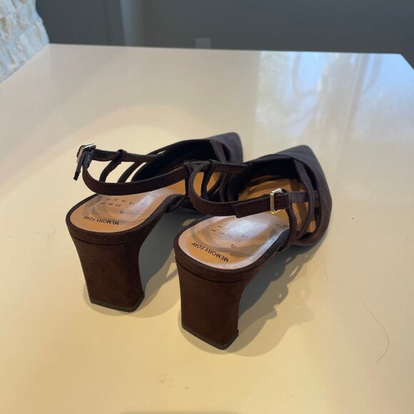 NWOT Faux chocolate brown suede shoes - Picture 3 of 4